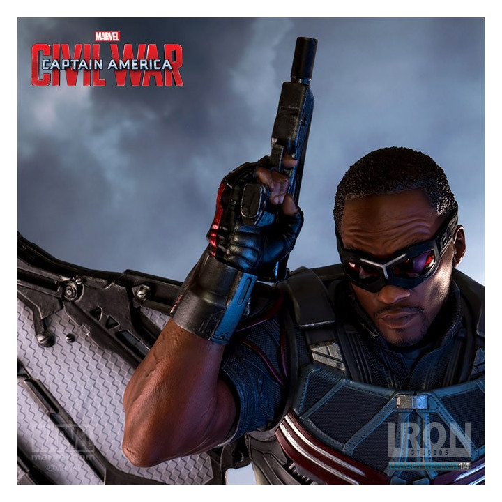 THE FALCON 1/4 STATUE - CACW - IRON STUDIOS