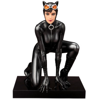 CATWOMAN DC COMICS ARTFX+ STATUE