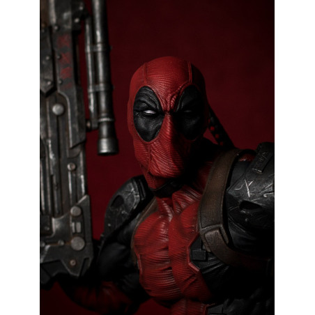 MARVEL STATUE 1/6 DEADPOOL 